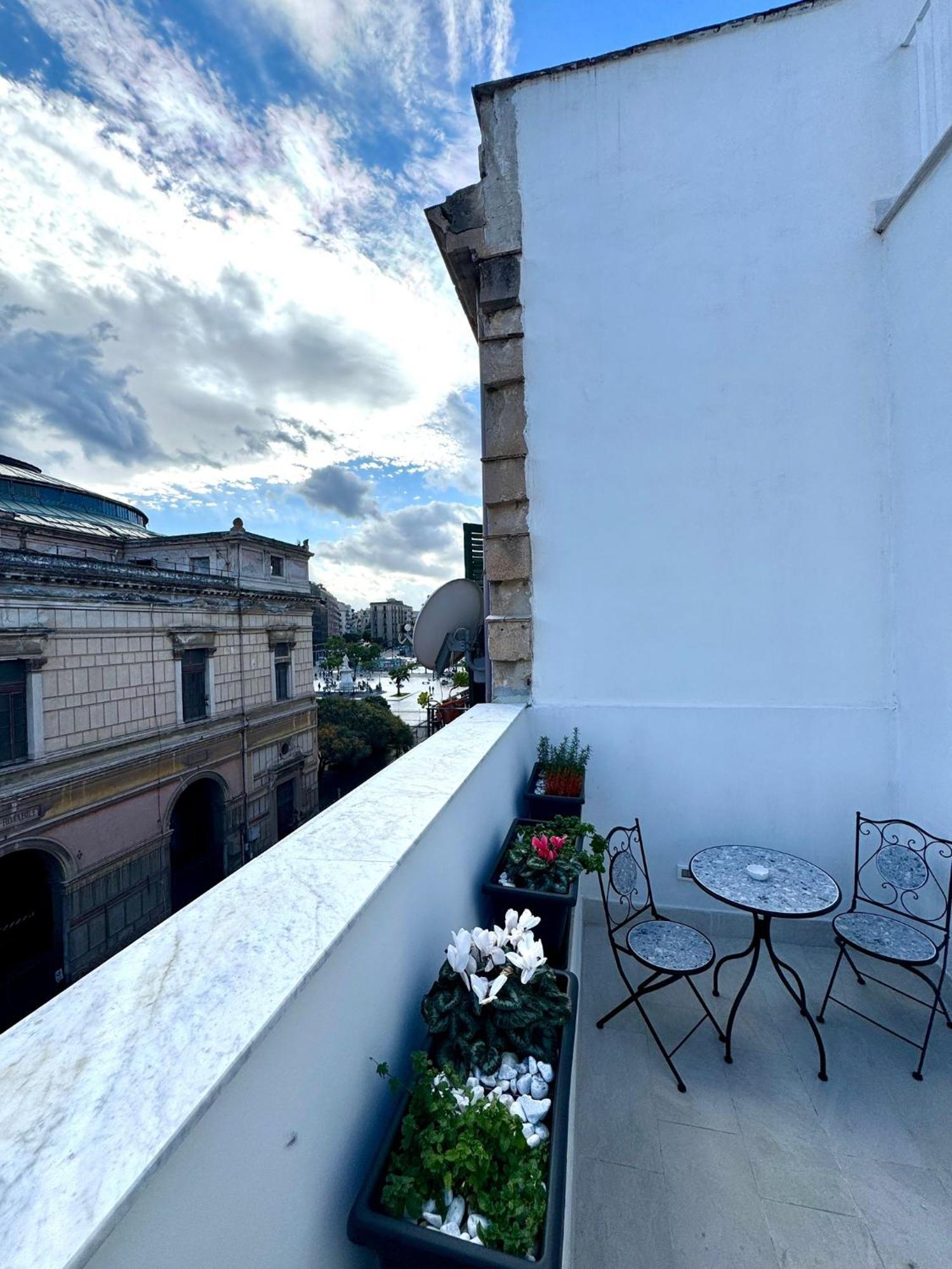 Politeama'S Home - Luxury Apartment Palermo Exterior foto
